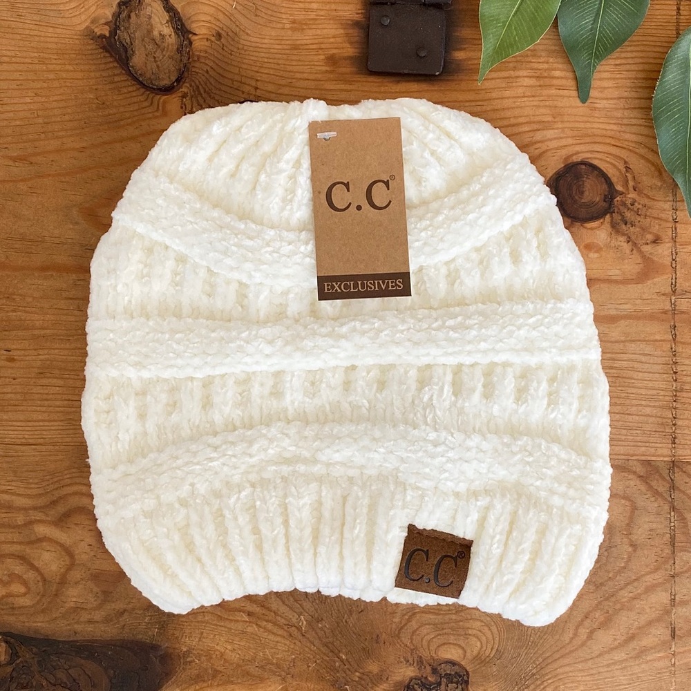 Ivory Chenille CC Beanie